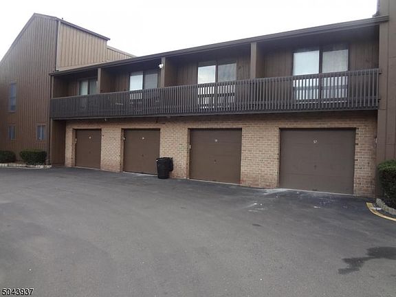 3rd image of 58 Kingsberry Dr #58