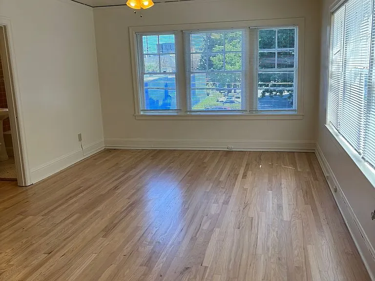Marion Court — Photo 12