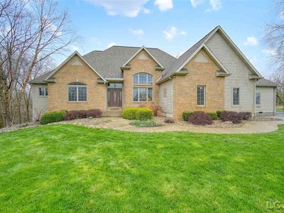 6828 Burton Rd, Adrian, MI, 49221