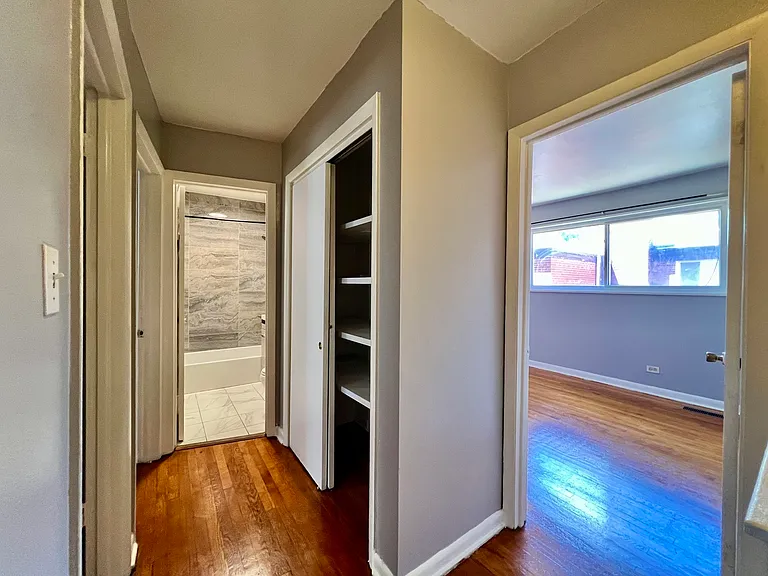 1414 W Chase Ave #D — Photo 8