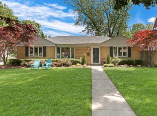 400 Wedgemere Pl, Libertyville, IL