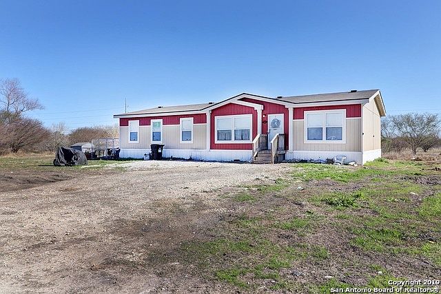 1st image of 540 Country Ln