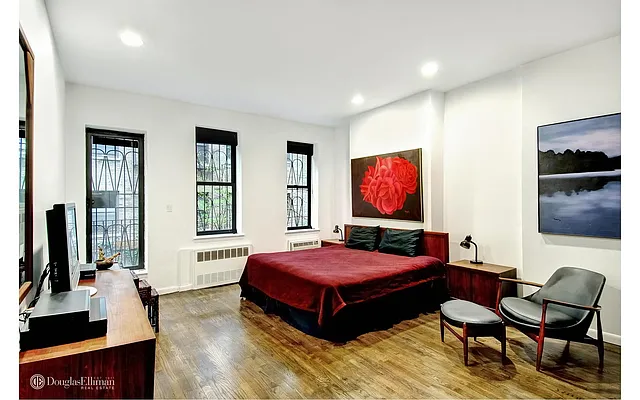Sold by Douglas Elliman | media 8