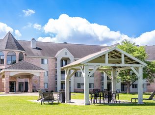 Hummingbird Cove Apartments, Minneapolis, MN 55442