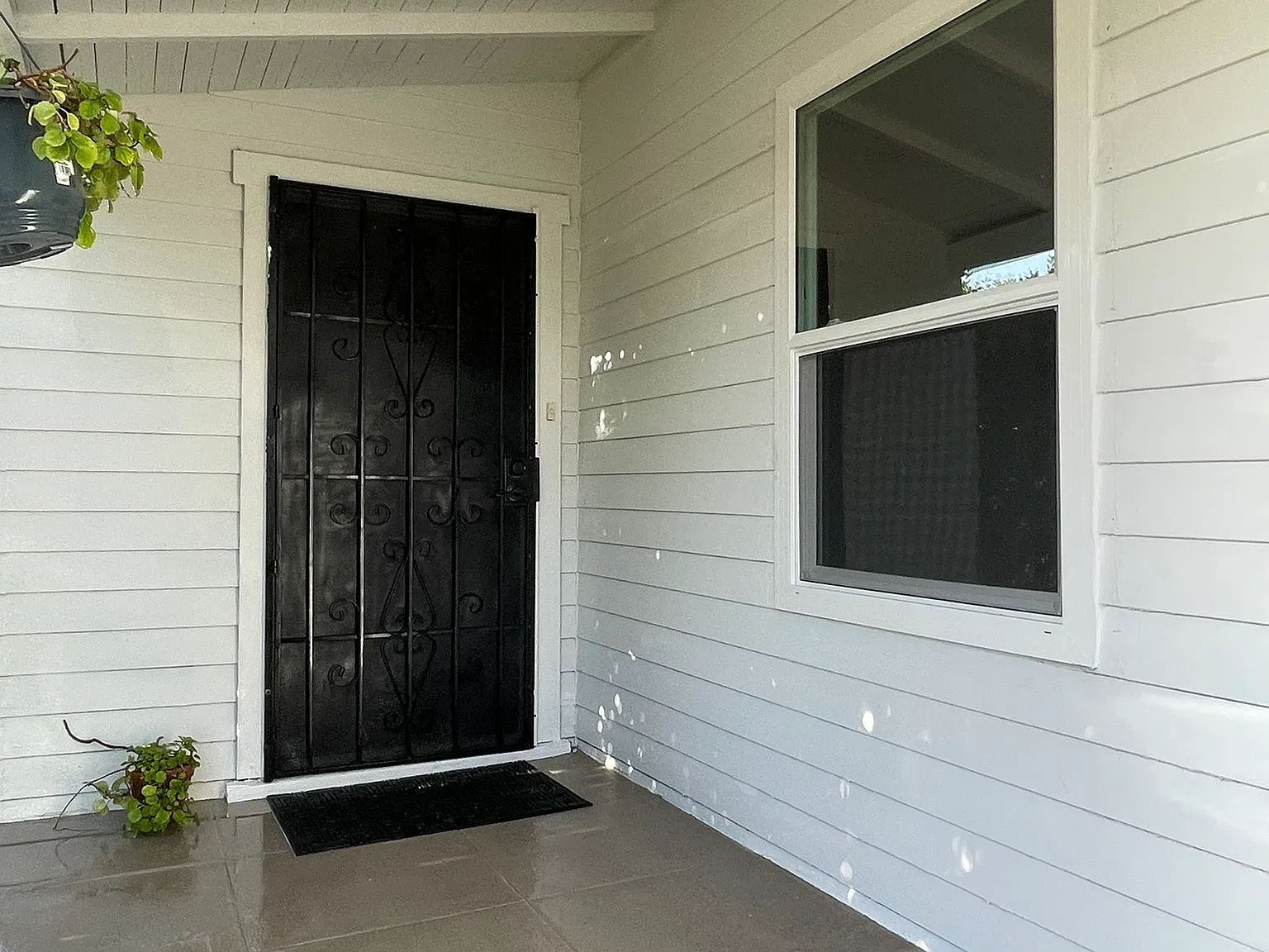 3 bed, 1250 sqft, $3,700 — Photo 4