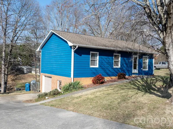 3384 Sheely Rd, Lenoir, NC 28645