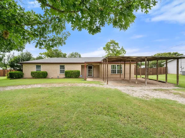 1209 Hidden Hills Dr, Corsicana, TX 75110