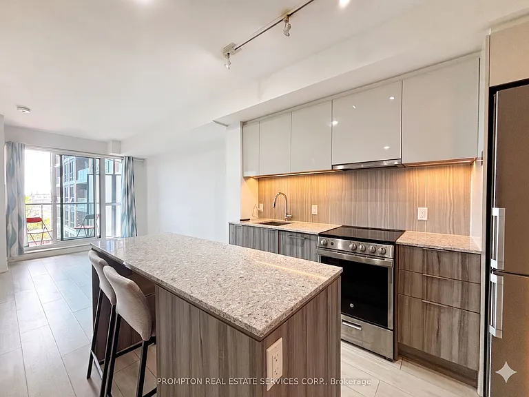 31 Tippett Rd #436 — Photo 7