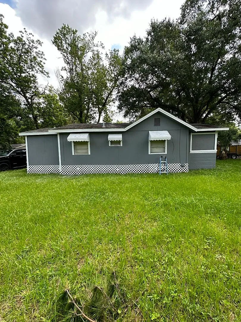 Fully renovated 3/1 Single Family Home available for immediate rent! — Photo 3
