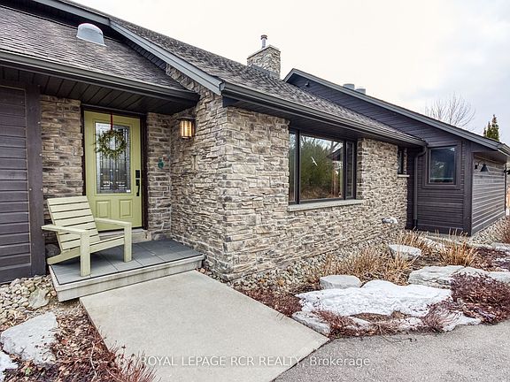 5th image of 15995 Humber Station Rd