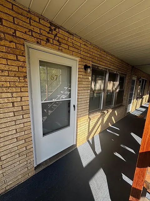8841 Schneider Ave — Photo 3