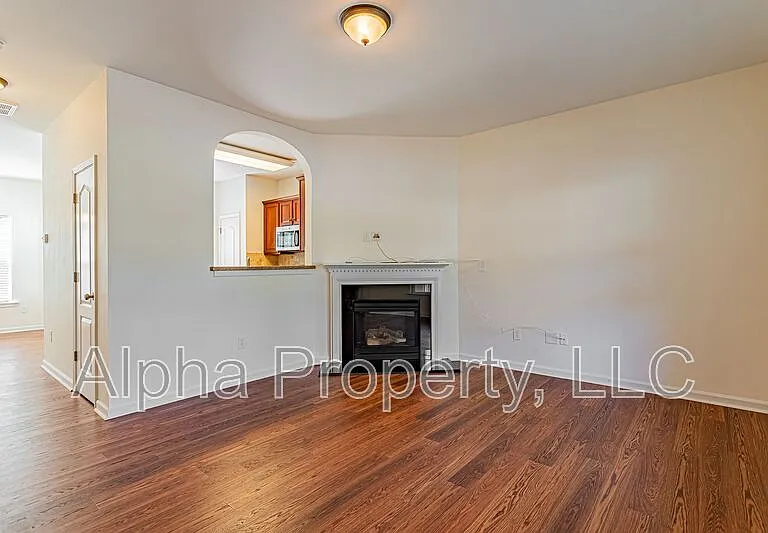 382 Juniper Bend Cir — Photo 3