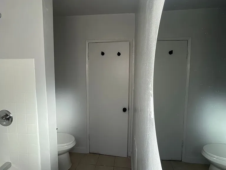 2622 S Manhattan Pl — Photo 11
