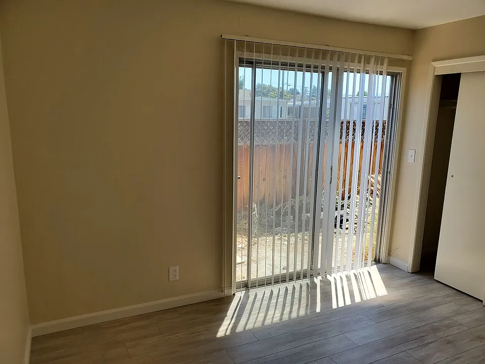 Welcome to Tamarack Gardens! Located in the heart of Sunnyvale