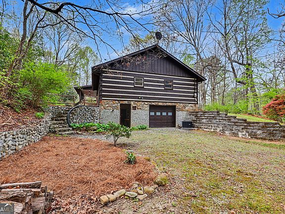 2nd image of 245 Lookout Ridge Rd