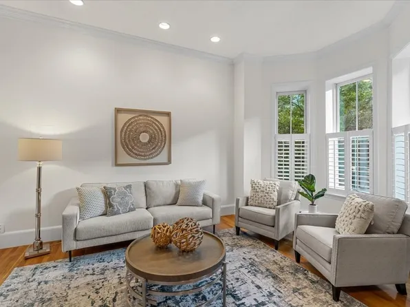 215 W Canton St APT 2, Boston, MA 02116