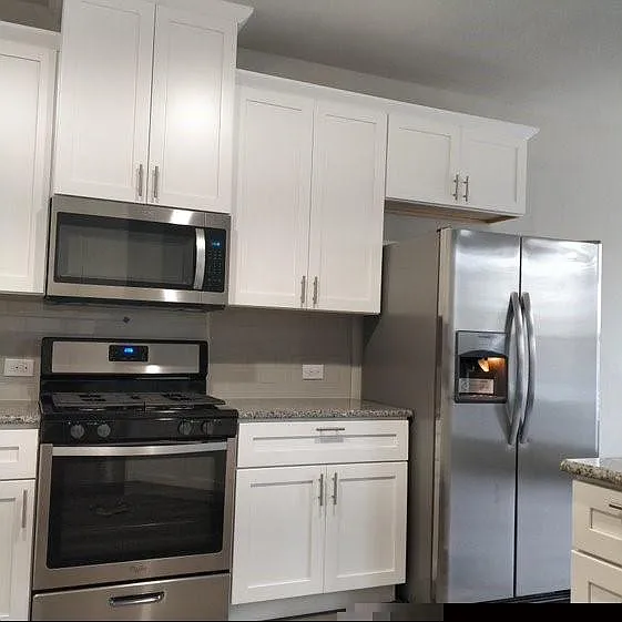 3 bed, 2.5 bath, 1965 sqft, $2,600 — Photo 3