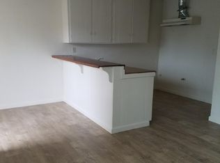 587 Ammunition Rd APT B, Fallbrook, CA 92028