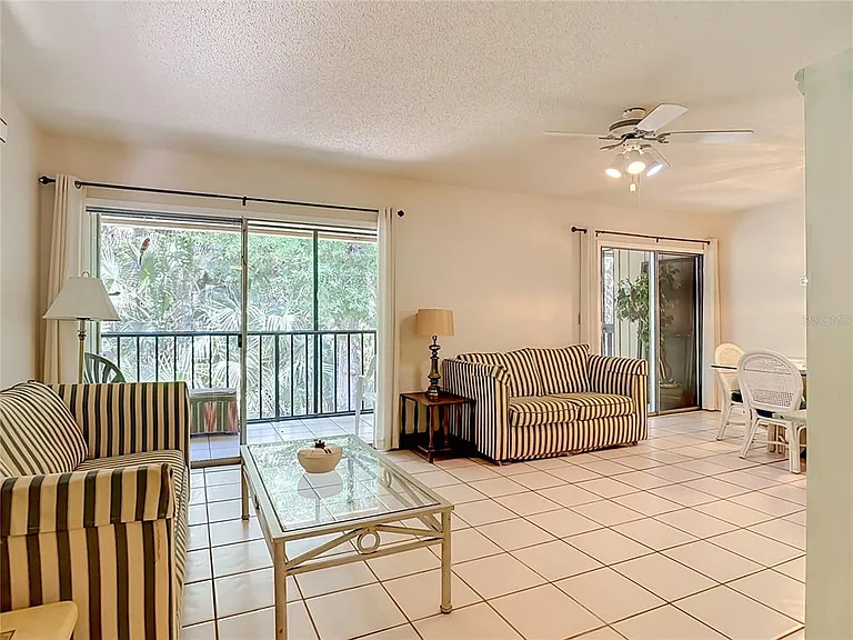 110 Cypress Woods Ct #7D — Photo 9