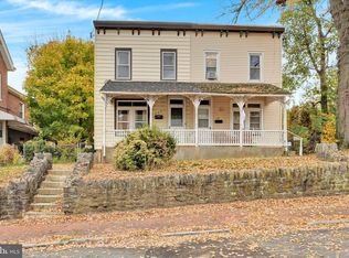 403 9th St, Brookhaven, PA 19015