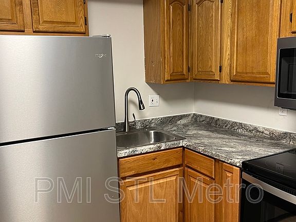 5th image of 4615-4617 Virginia Ave