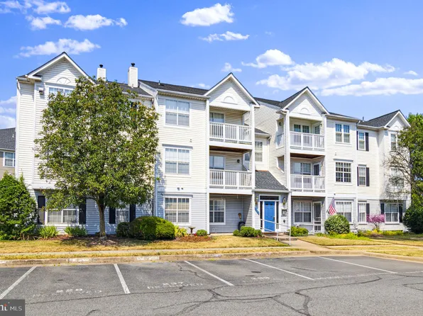 8054 Lisle Dr APT 202, Manassas, VA 20109