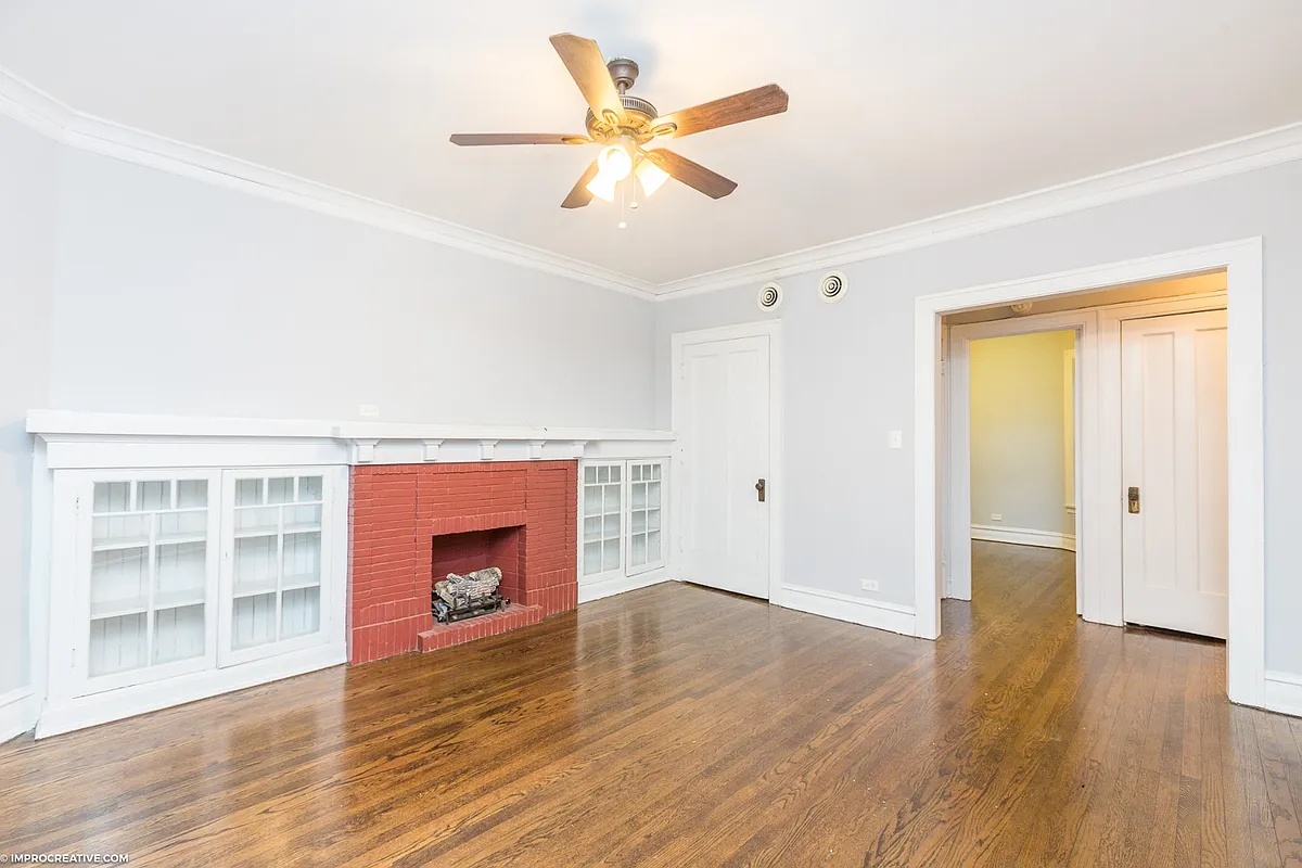 Building Photo - 1443 W Balmoral Ave #3S