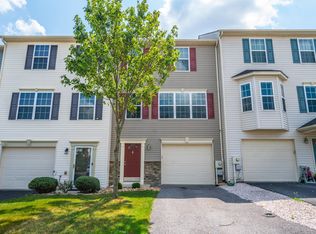 233 Morlatt Ln, Martinsburg, WV 25404