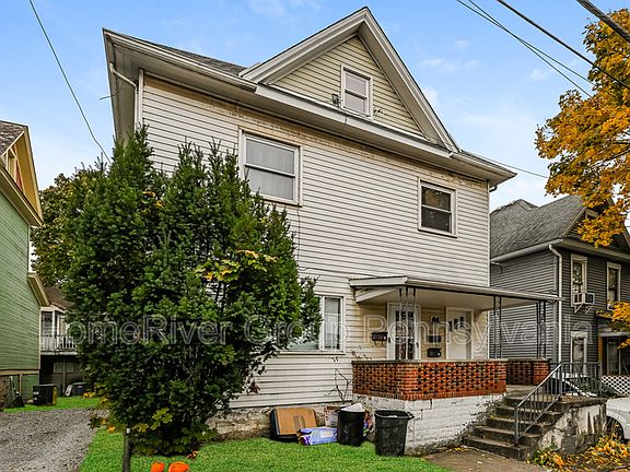 2nd image of 415 E Brady St #3