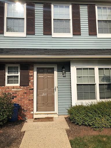 1st image of 454 Saint Giles Ct
