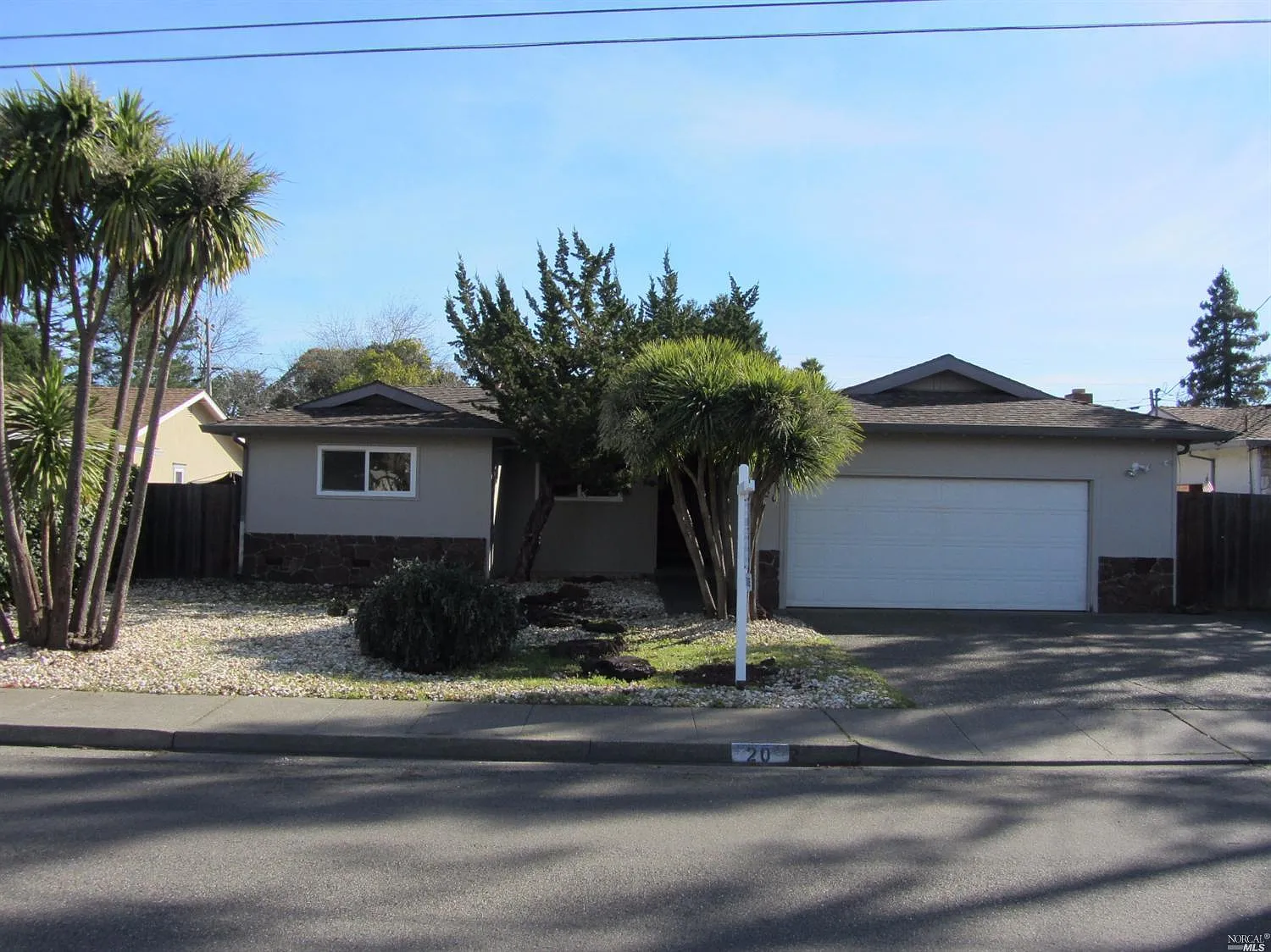 20 McKeon Ct photo 1