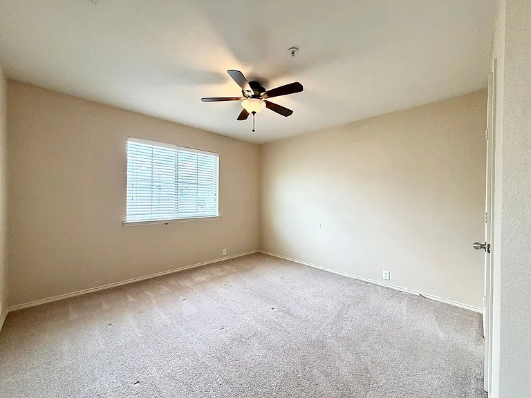 2224 Stonepark Pl — Photo 22