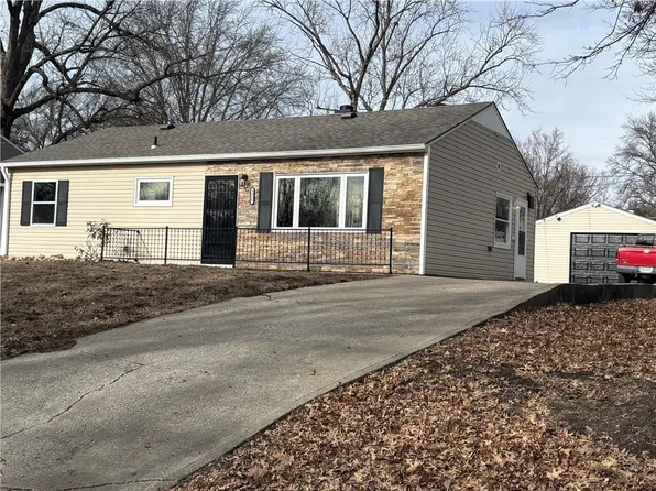 3423 Jackson St, Saint Joseph, MO 64507