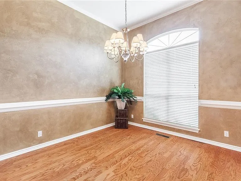 14708 Lamplight Ln — Photo 15