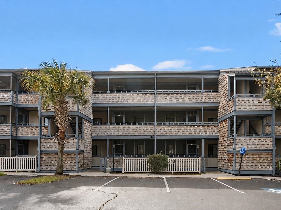 1st image of 250 Maison Dr. #D-1