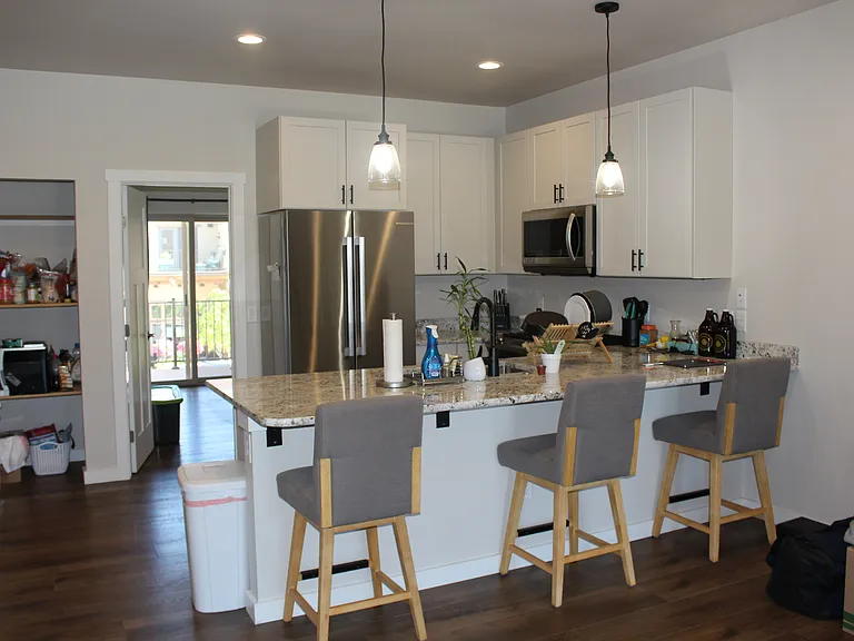 209 Summitview Ln #B — Photo 5