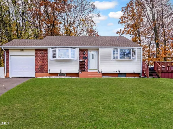 27 Gibson Drive, Hazlet, NJ 07730