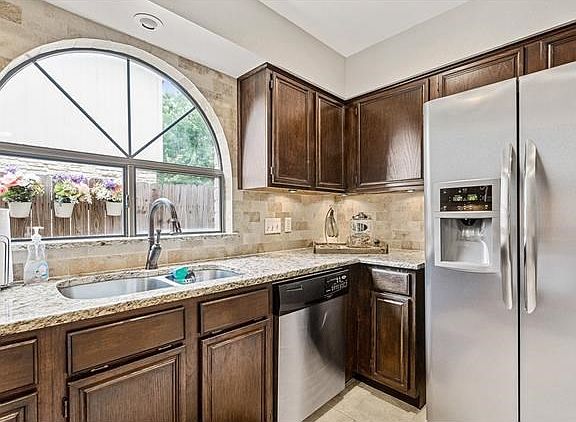 3rd image of 8312 Glen Canyon Dr