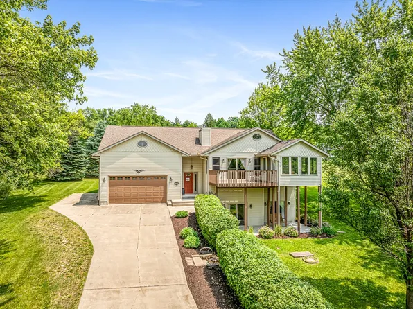 1375 Coven Cir, Davis, IL 61019