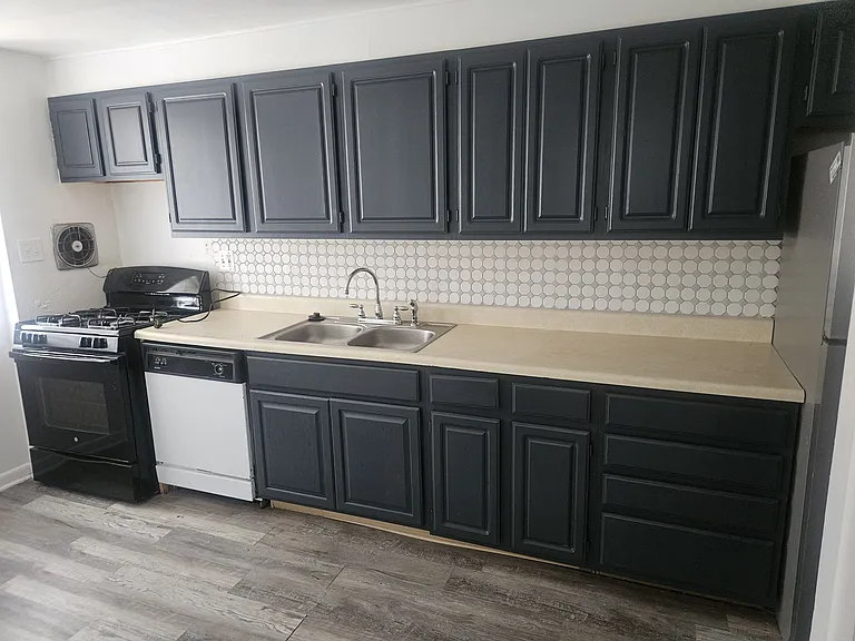 6021 Arizona Ave — Photo 7
