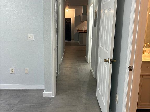 4th image of 16253 Enclave Village Dr