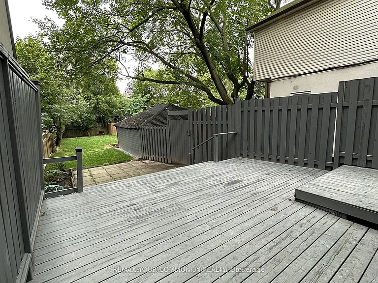 351 Fairlawn Ave — Photo 16
