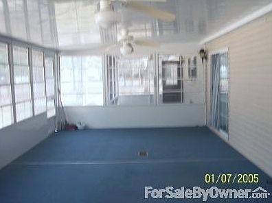 Florida Room
						:
						30' 6" X 13" 8"