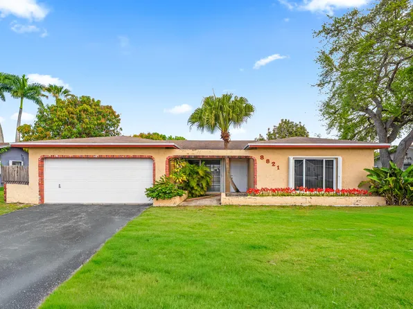 8821 NW 3rd Street, Pembroke Pines, FL 33024