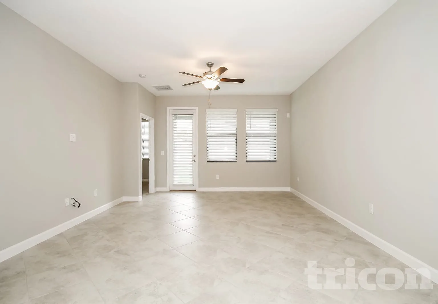 9735 Ivory Drive Ruskin FL — Photo 2