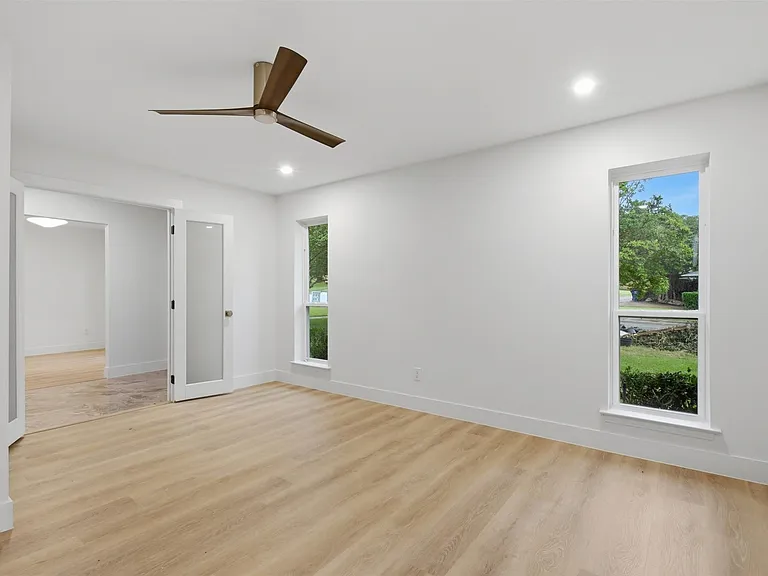 7515 Meadow Oaks Dr — Photo 4