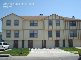 2000 SW 9th St APT B, Blue Springs, MO 64015