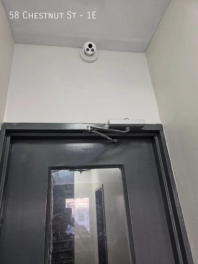 2 bed, $2,600 — Photo 4