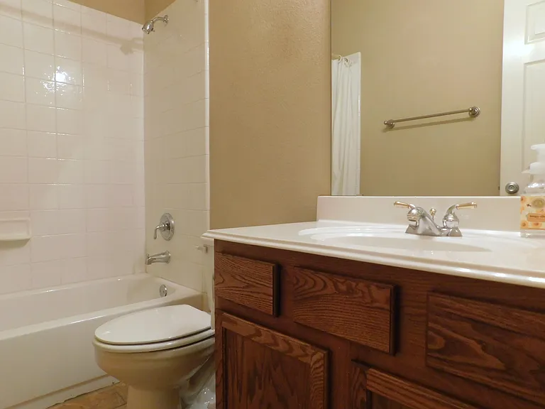108 Red Bluff Dr — Photo 27