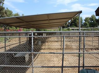 2198 John St, Riverside, CA 92503